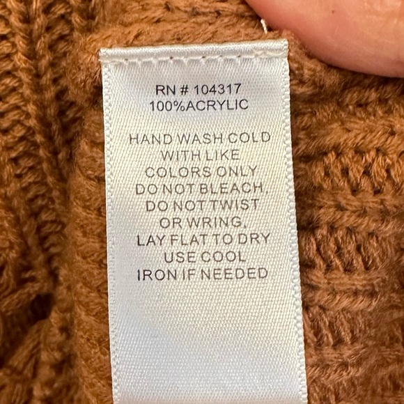 Derek Heart Chestnut Brown Distressed Cable Knit Turtleneck Pullover Sweater - Picture 5 of 7